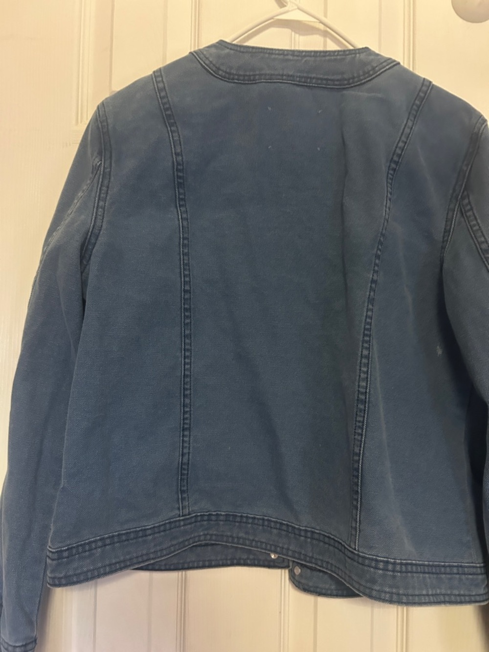 L'AGENCE Blue Jean Jacket with Gold Buttons size large womens - Picture 9 of 16